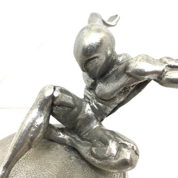 Jac Zagoory Designs Atlas Pewter Sculpture Pen Holder - Picture 4 of 15